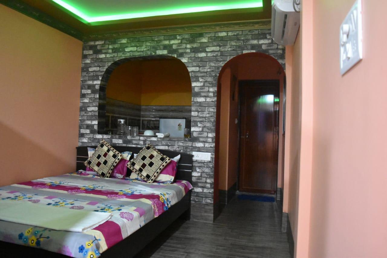 12 Homestay Apartments Сіліґурі Екстер'єр фото